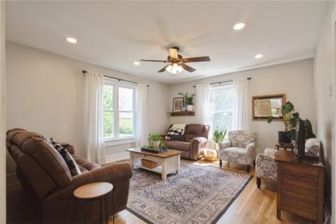 1302 Bowdish Road Central City IA 52214