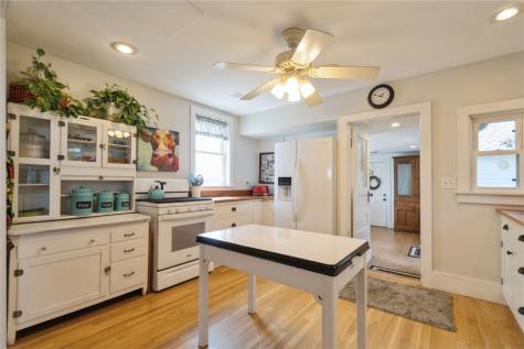 1302 Bowdish Road Central City IA 52214
