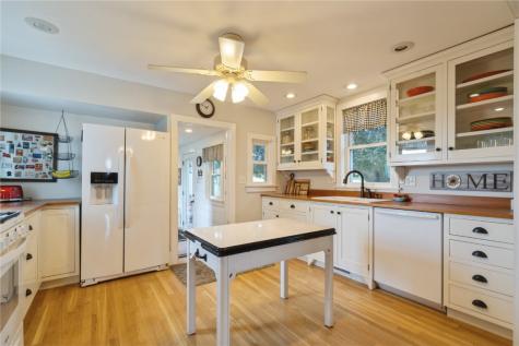 1302 Bowdish Road Central City IA 52214