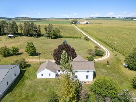 1302 Bowdish Road Central City IA 52214