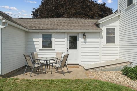 1302 Bowdish Road Central City IA 52214