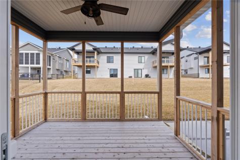 15 N Seven Oaks Road North Liberty IA 52317