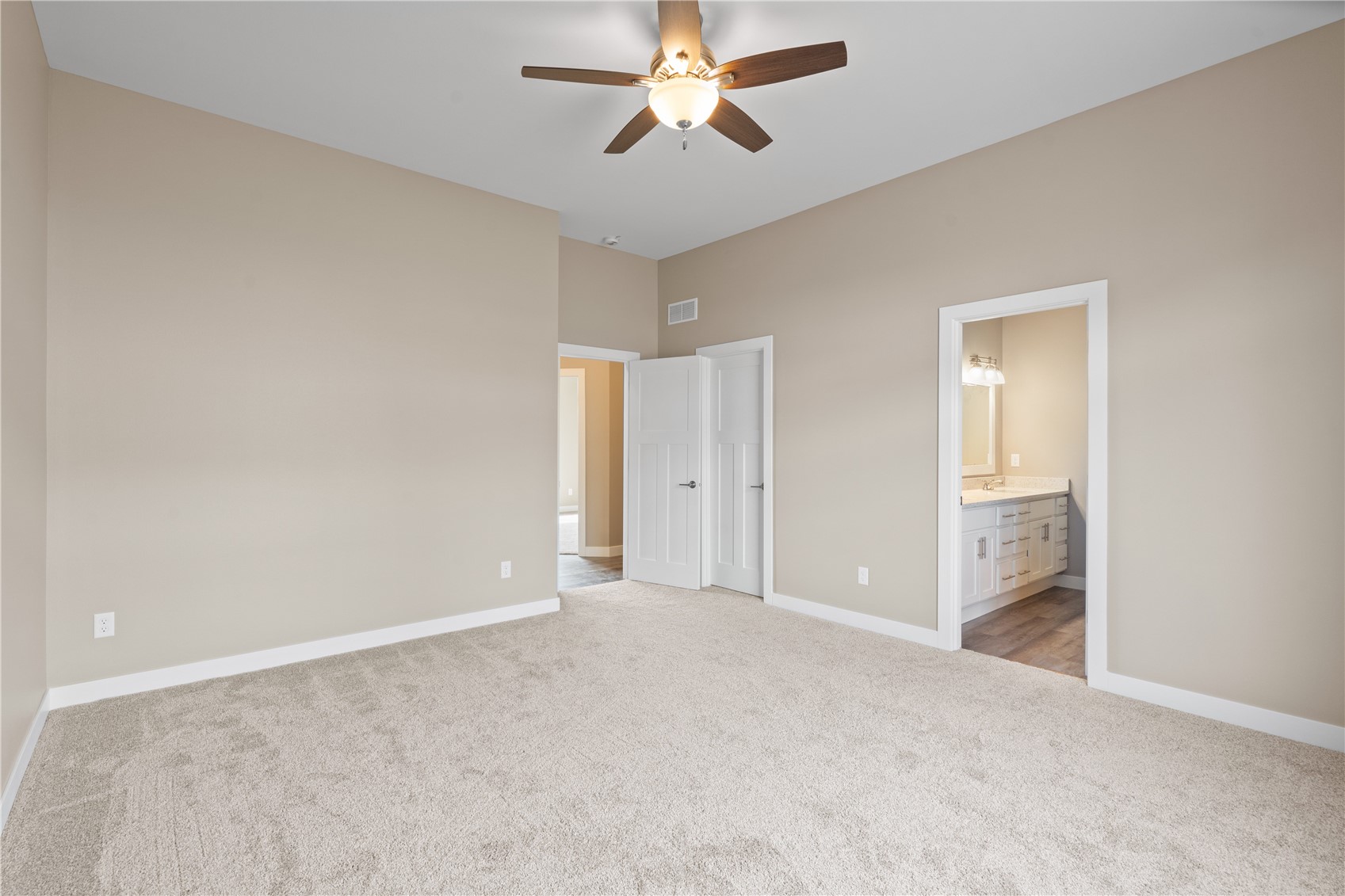 15 N Seven Oaks Road North Liberty IA 52317