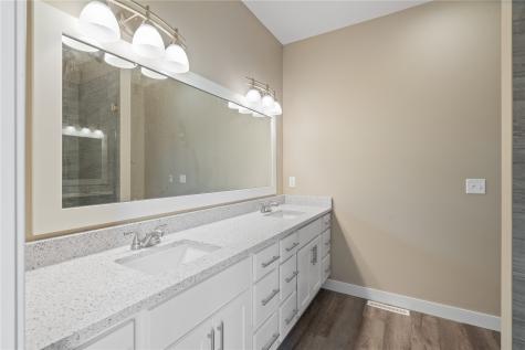 15 N Seven Oaks Road North Liberty IA 52317
