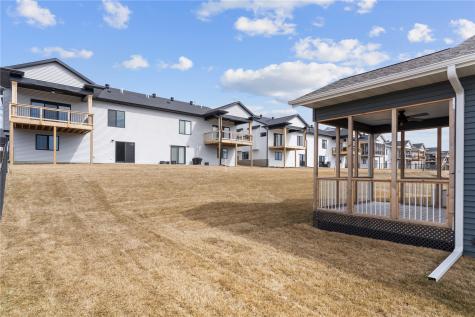 15 N Seven Oaks Road North Liberty IA 52317