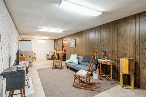 1145 W 14th Avenue Marion IA 52302