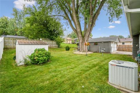 1145 W 14th Avenue Marion IA 52302