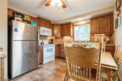 1145 W 14th Avenue Marion IA 52302