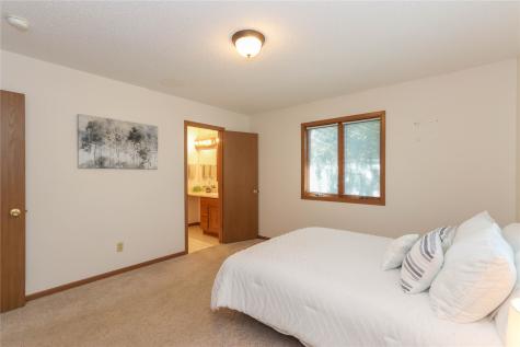 2322 27th Street SW Cedar Rapids IA 52404