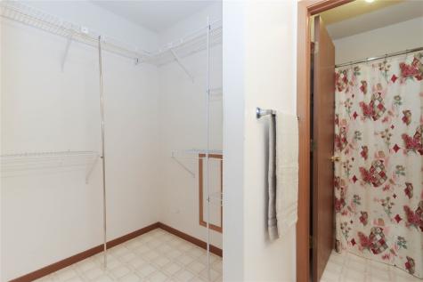 2322 27th Street SW Cedar Rapids IA 52404
