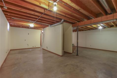 2322 27th Street SW Cedar Rapids IA 52404