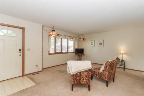 2322 27th Street SW Cedar Rapids IA 52404