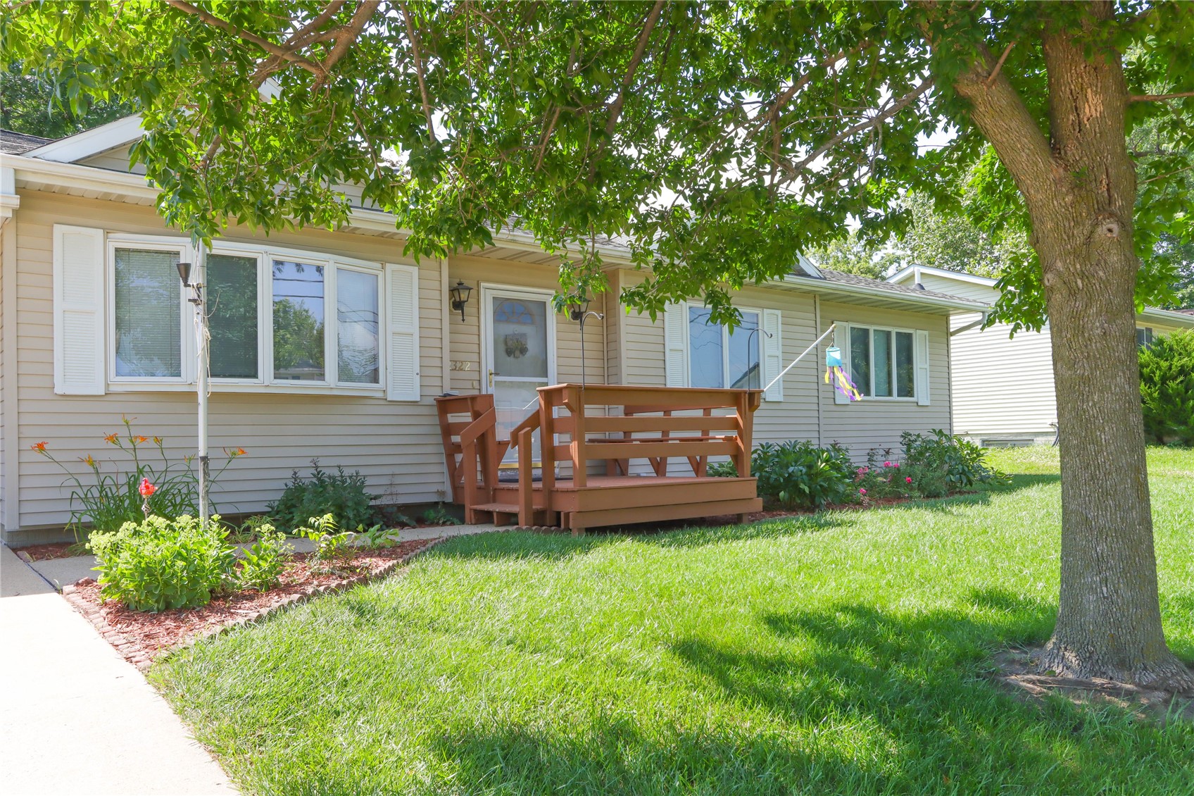2322 27th Street SW Cedar Rapids IA 52404