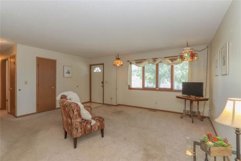 2322 27th Street SW Cedar Rapids IA 52404