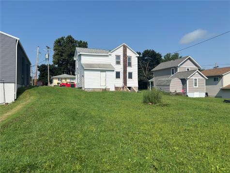 405 Court Street Williamsburg IA 52361