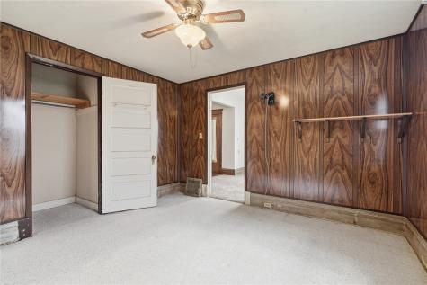 215 Main Street Newhall IA 52315