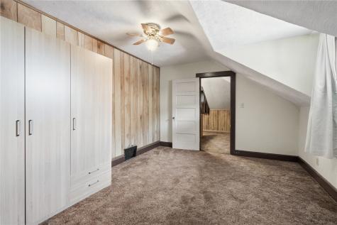 215 Main Street Newhall IA 52315