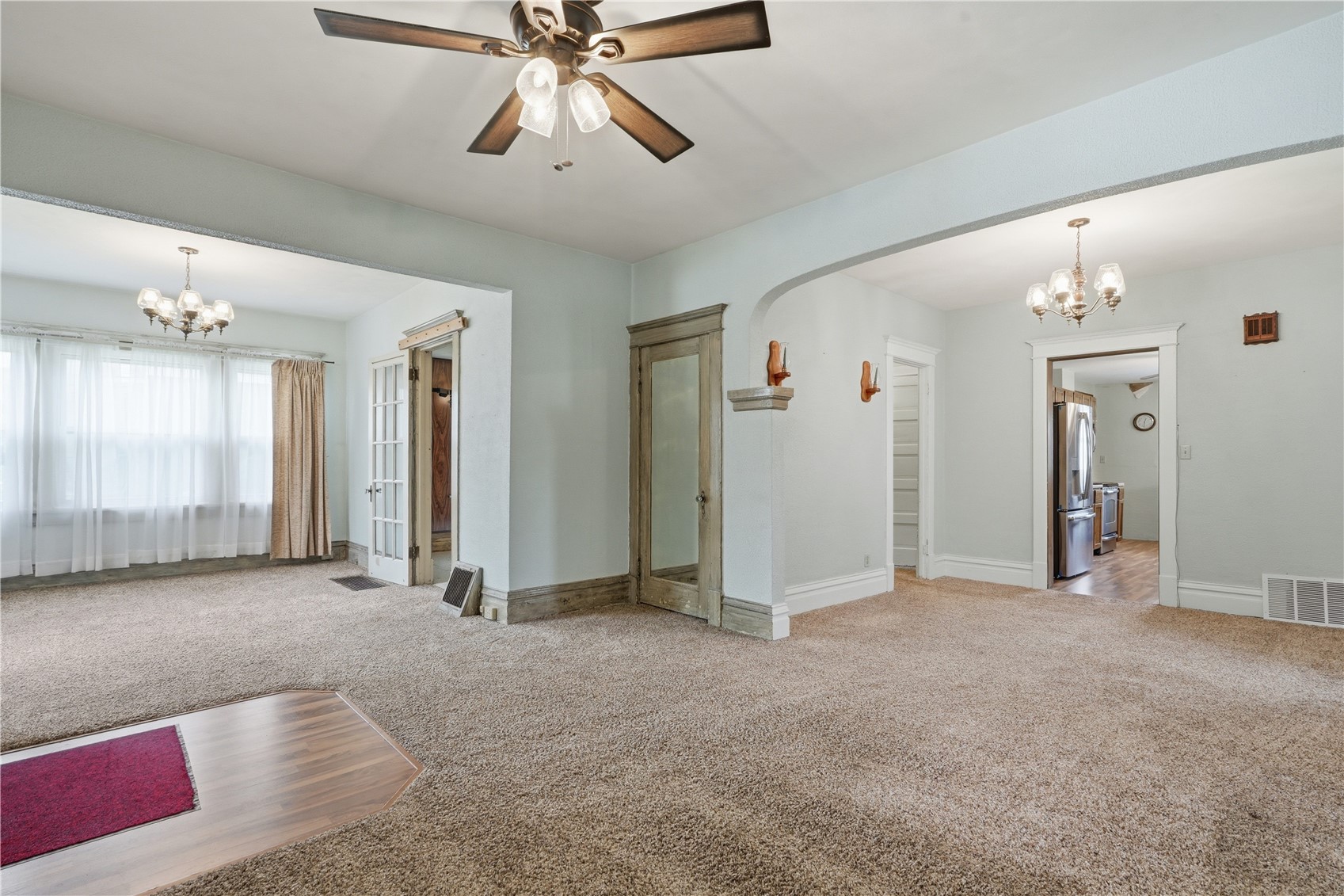 215 Main Street Newhall IA 52315