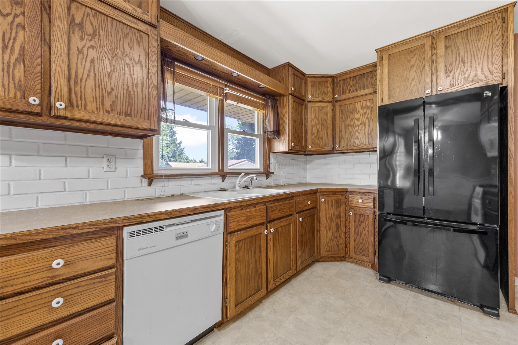 804 31st Avenue IA 52307