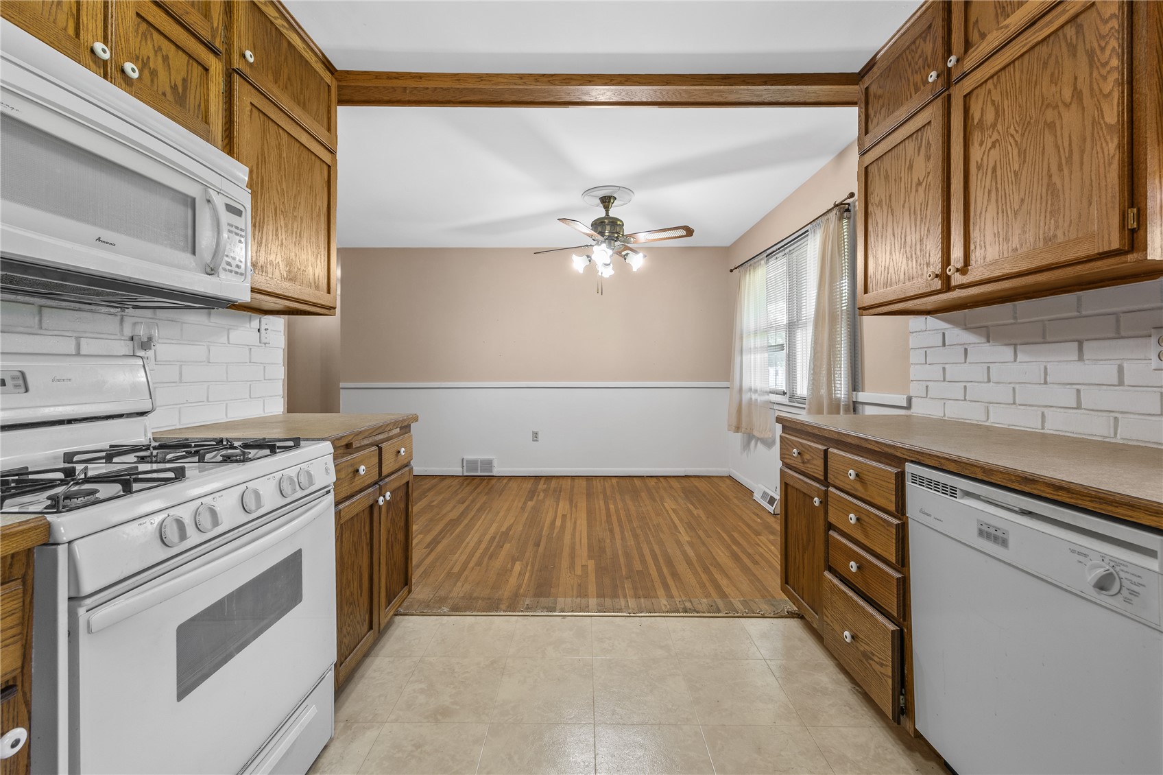 804 31st Avenue IA 52307
