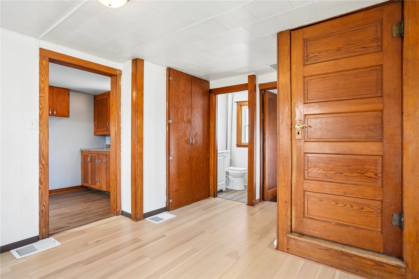 210 S Main Street Wheatland IA 52777