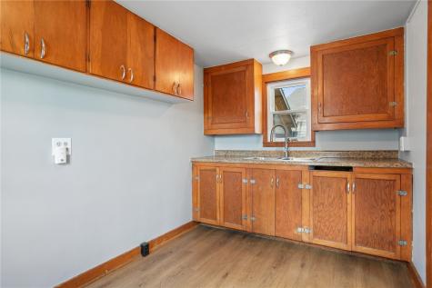 210 S Main Street Wheatland IA 52777