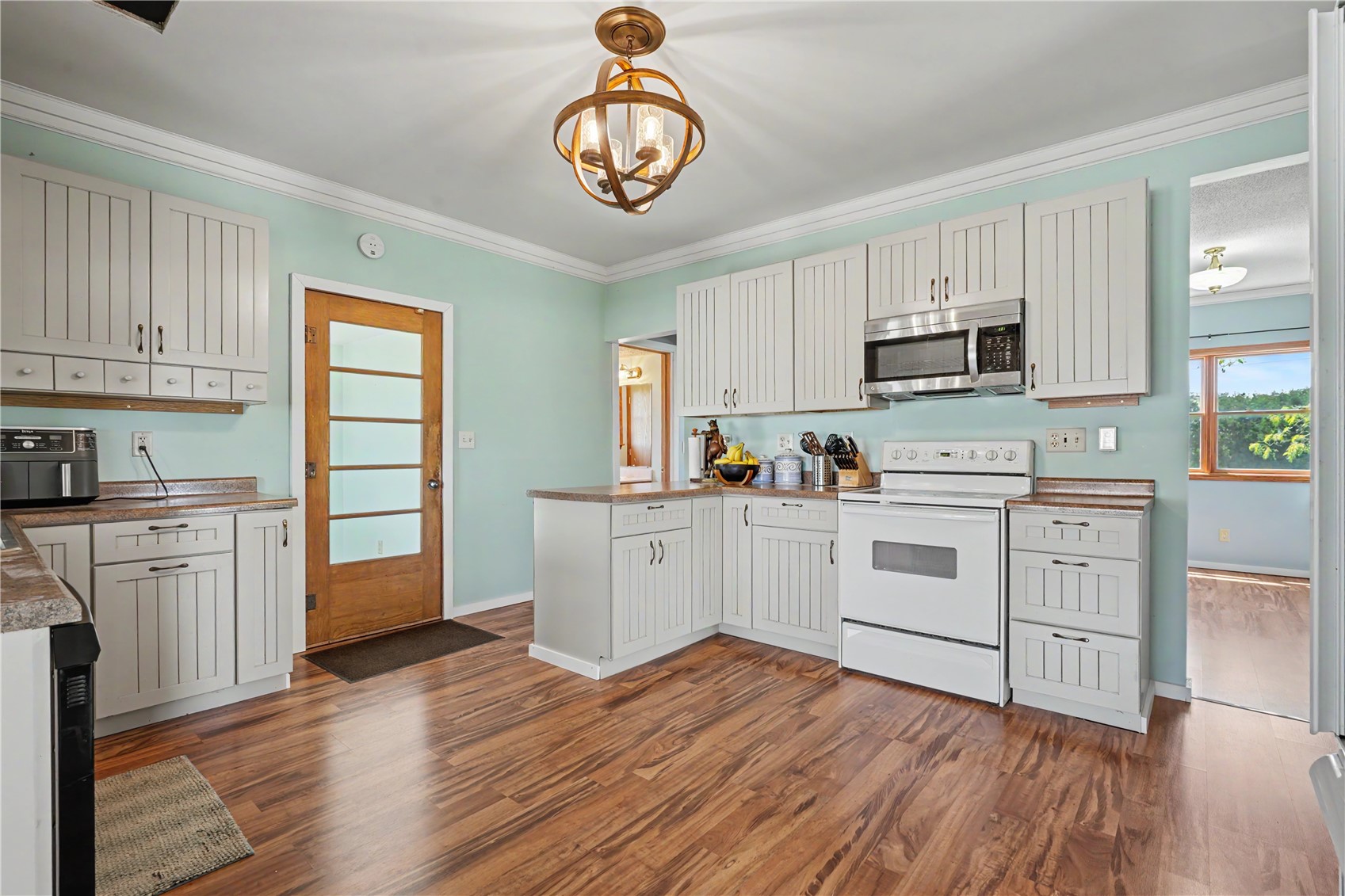 7188 28th Avenue Newhall IA 52315