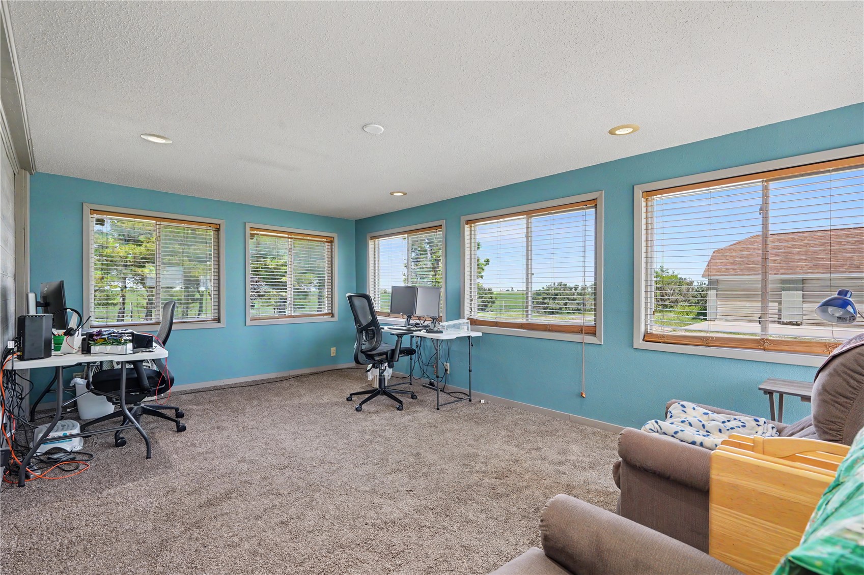 7188 28th Avenue Newhall IA 52315