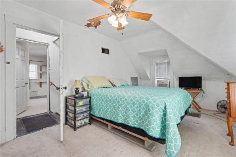 7188 28th Avenue Newhall IA 52315