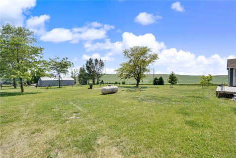 7188 28th Avenue Newhall IA 52315