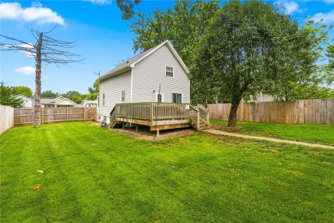 1044 17th Street NE Cedar Rapids IA 52402