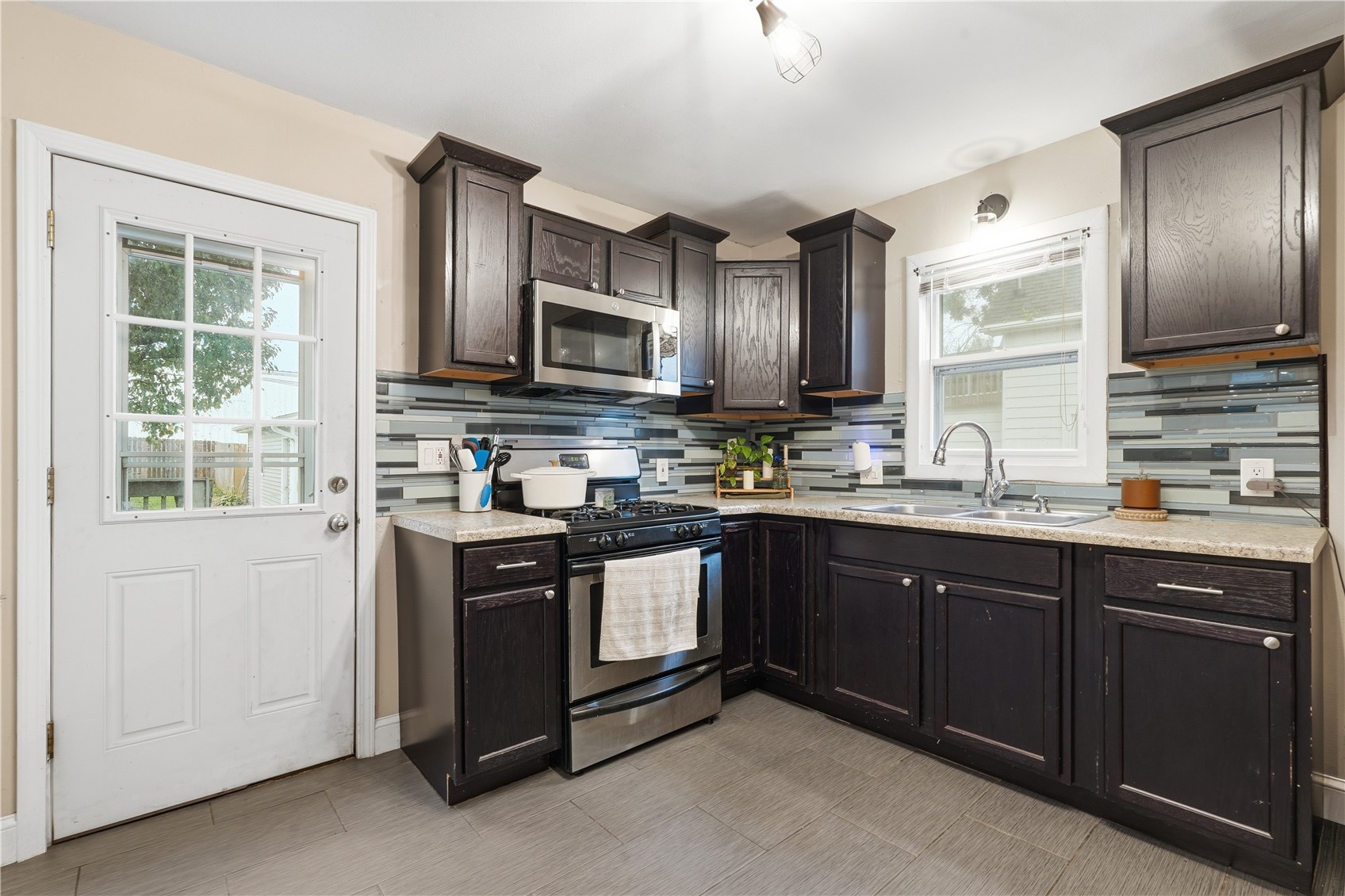 1044 17th Street NE Cedar Rapids IA 52402