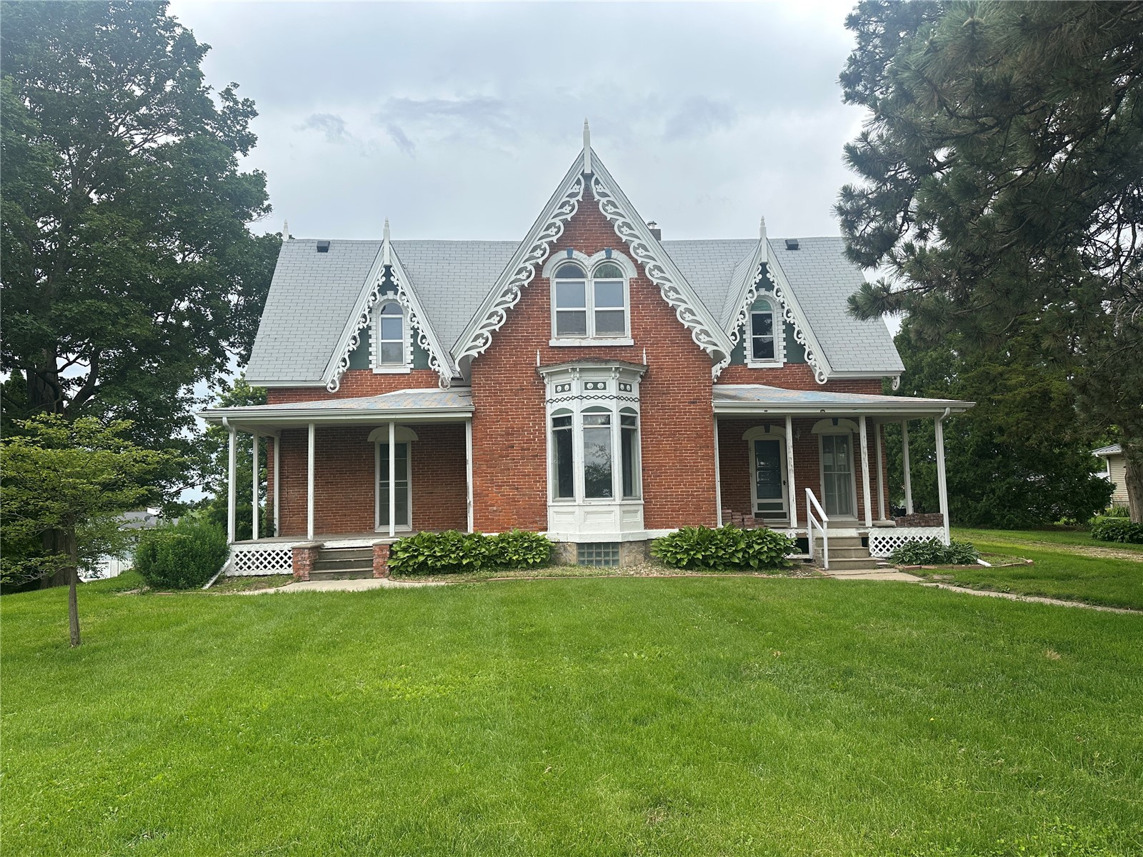 Stanwood IA, 301 3RD Avenue