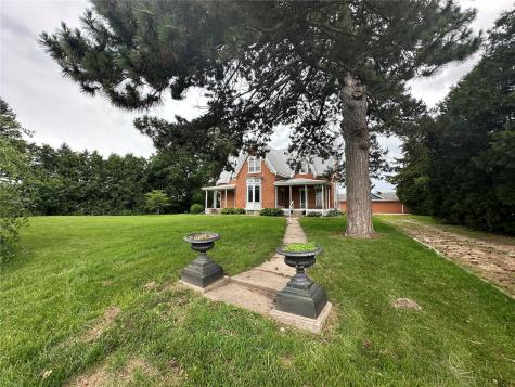 301 3rd Avenue Stanwood IA 52337