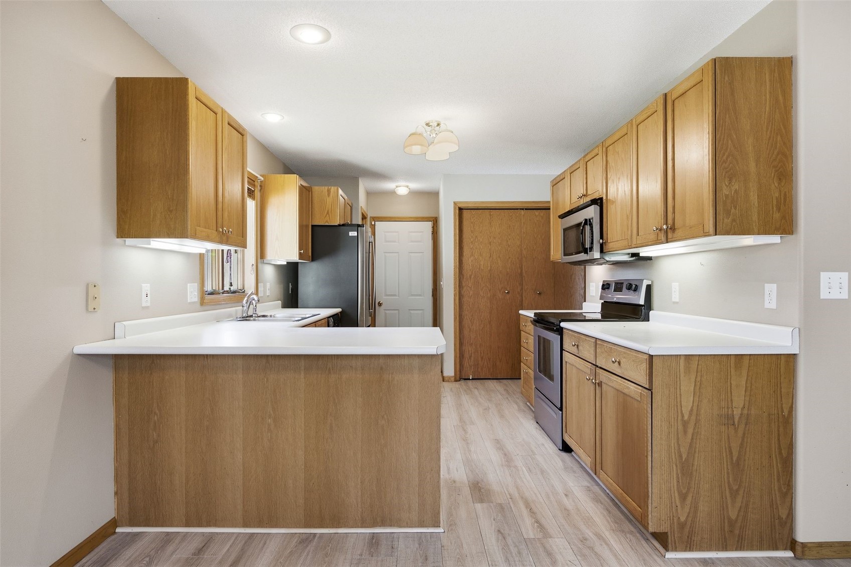 215 Brougham Road Robins IA 52328