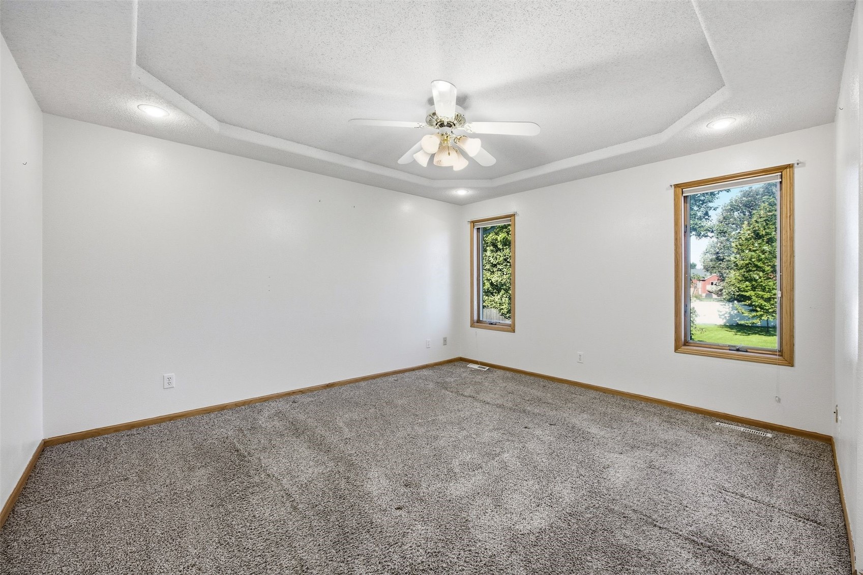 215 Brougham Road Robins IA 52328
