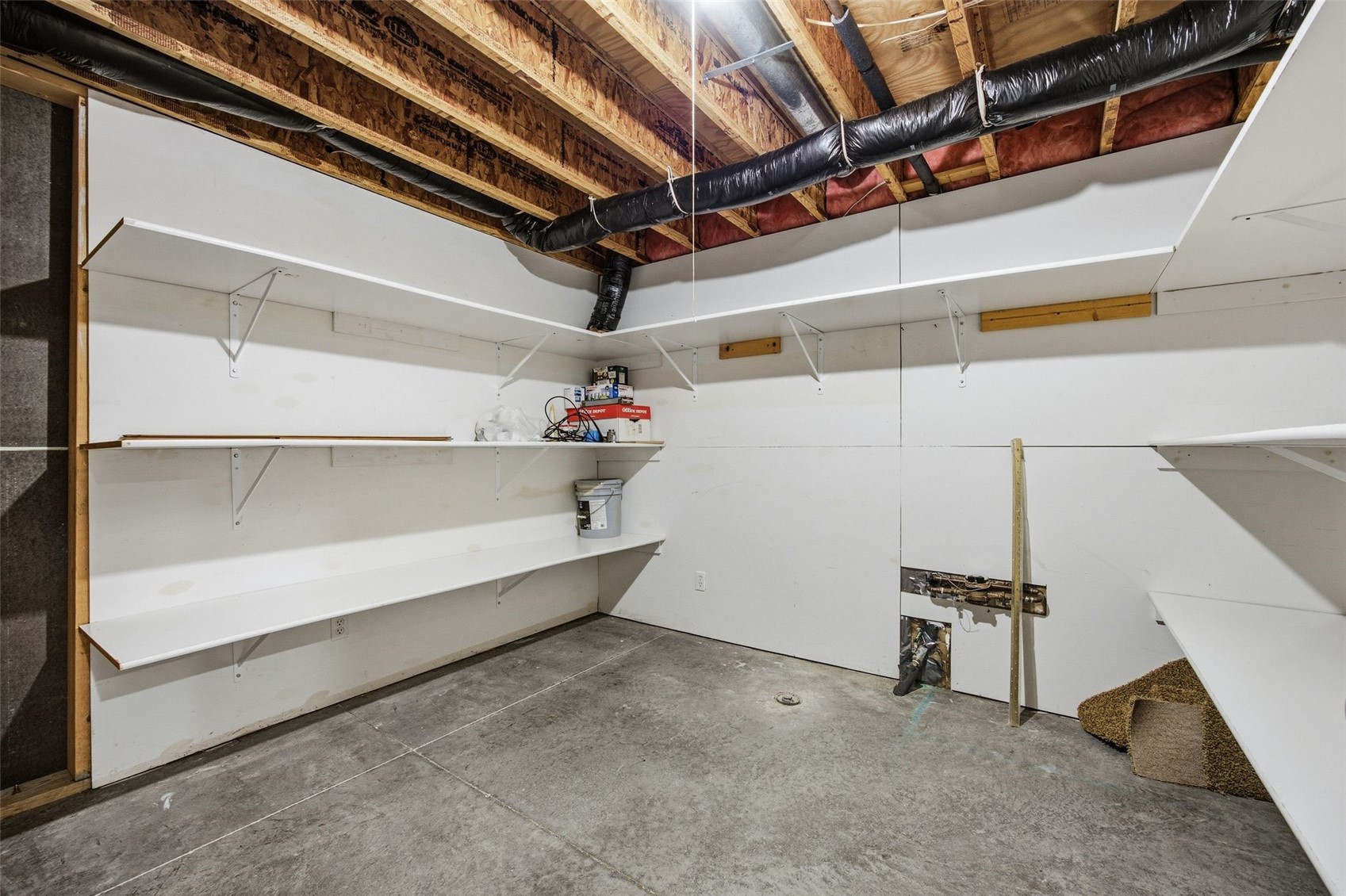 215 Brougham Road Robins IA 52328