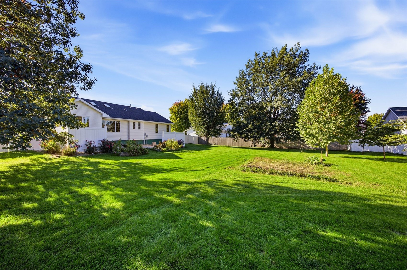 215 Brougham Road Robins IA 52328