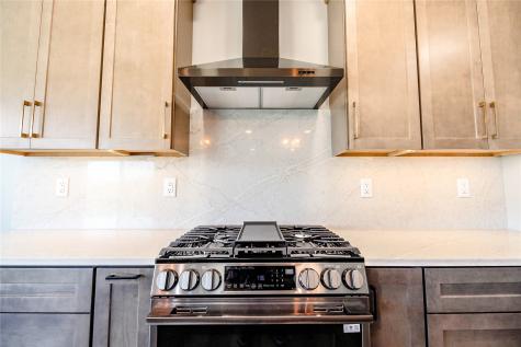 630 17th Avenue SW Mt Vernon IA 52314