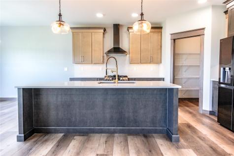 630 17th Avenue SW Mt Vernon IA 52314