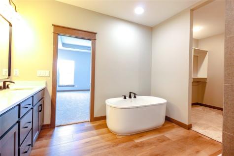 630 17th Avenue SW Mt Vernon IA 52314