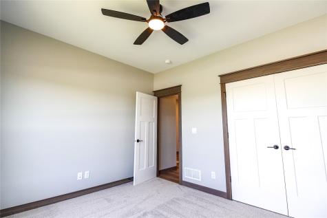630 17th Avenue SW Mt Vernon IA 52314