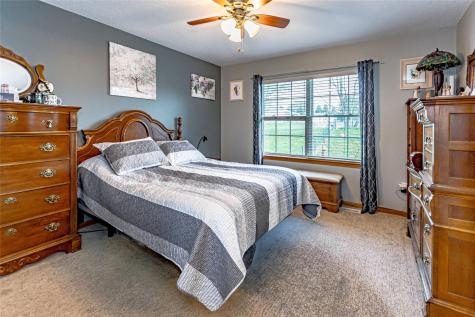 506 16th Street NE Independence IA 50644