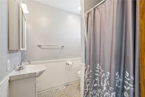 3013 Sue Lane NW Cedar Rapids IA 52405