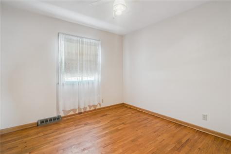 3013 Sue Lane NW Cedar Rapids IA 52405