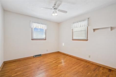 3013 Sue Lane NW Cedar Rapids IA 52405