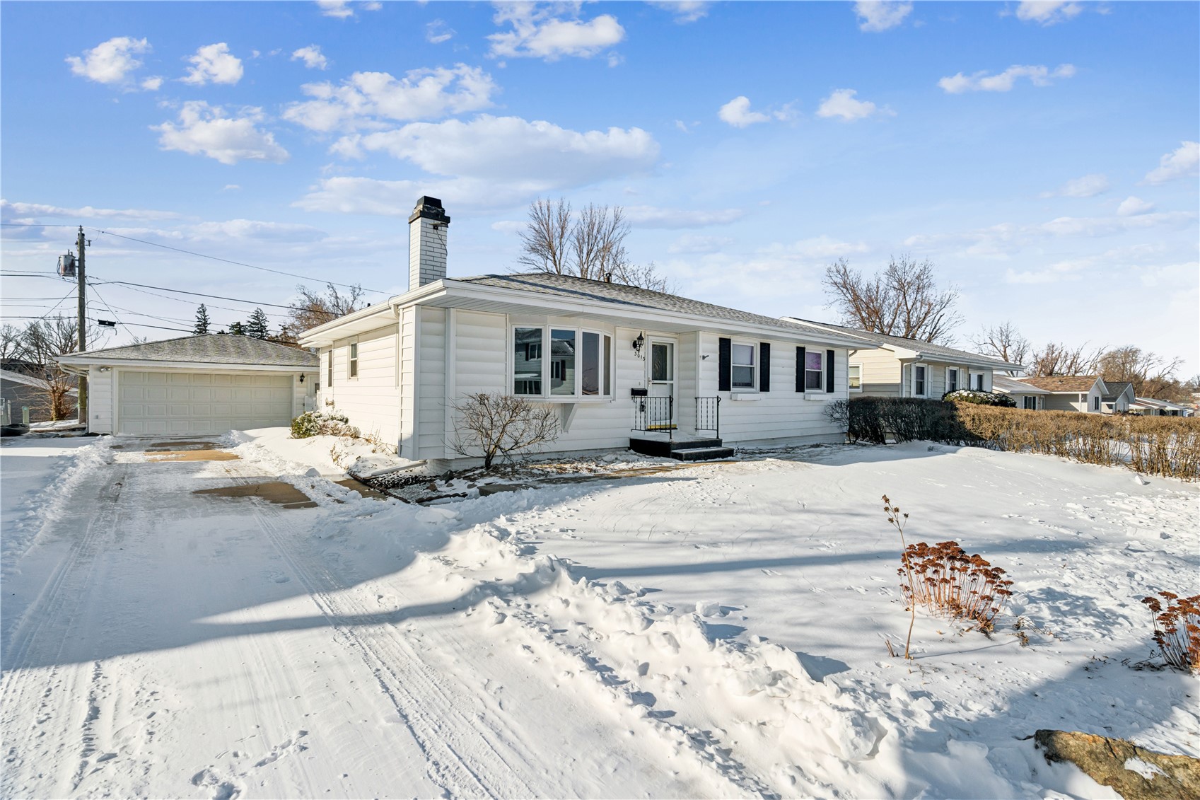 3013 Sue Lane NW Cedar Rapids IA 52405