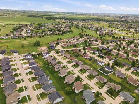 1735 Cottage Ridge Drive Marion IA 52302