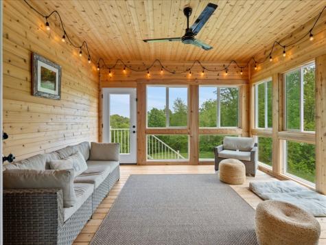 21104 Rebel Drive Anamosa IA 52205