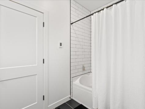 21104 Rebel Drive Anamosa IA 52205